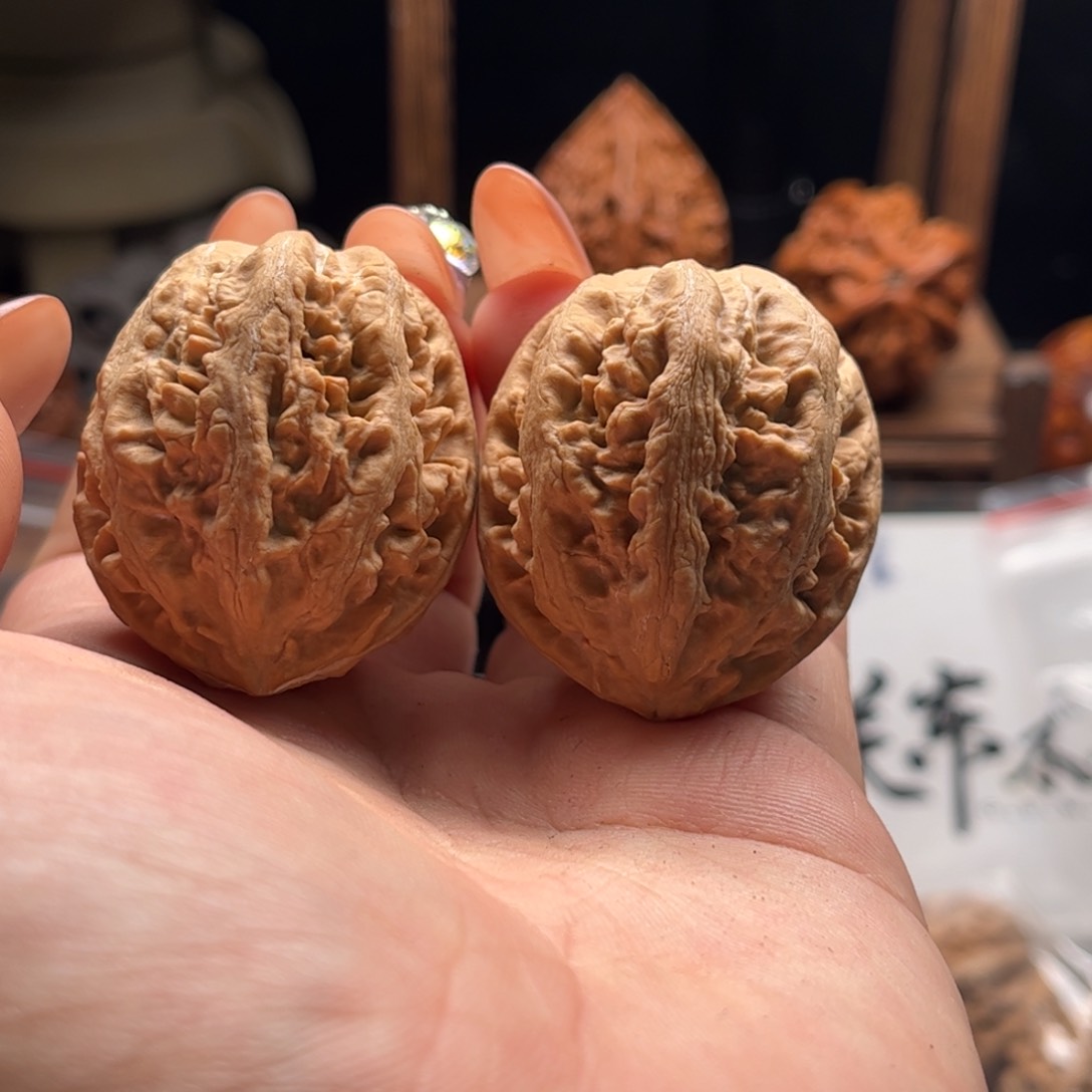 文玩核桃把件花****关东木子家楸大胖126