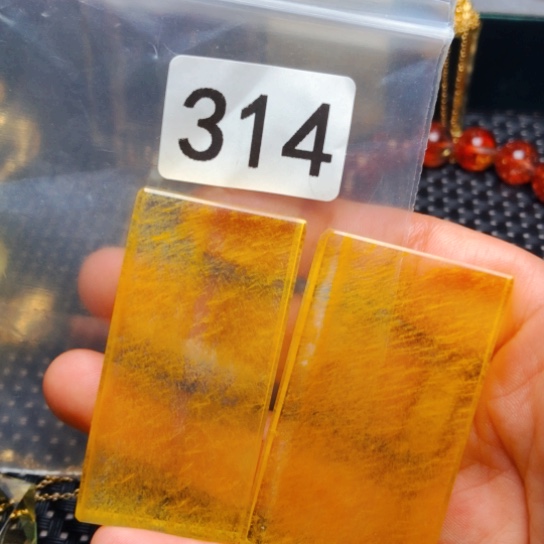 冷***咪未镶嵌颈饰水晶吊坠