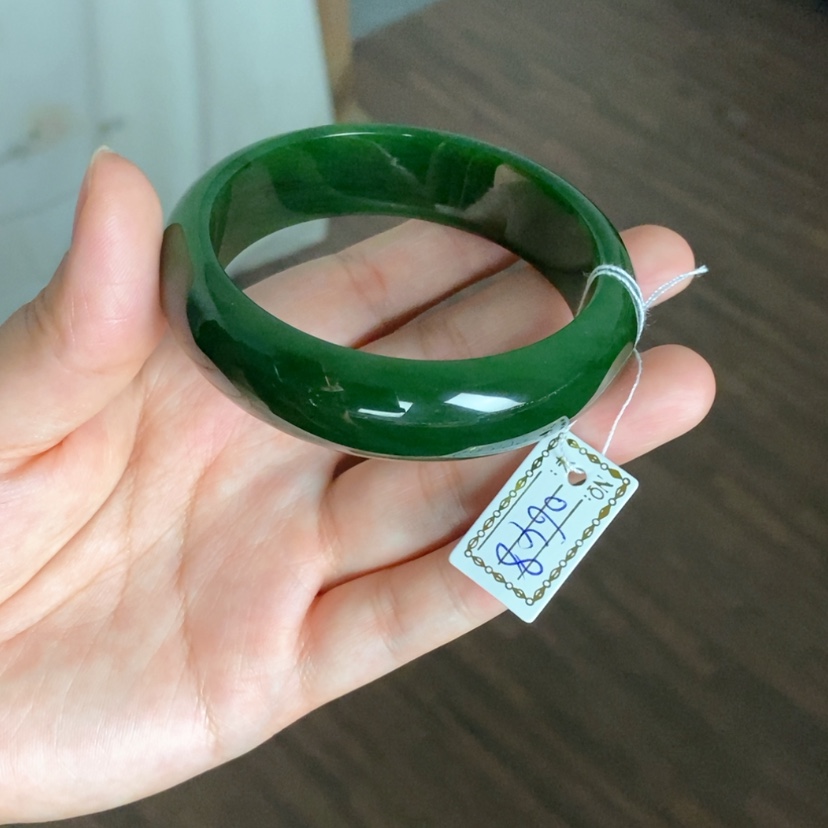 【闪购商品】未镶嵌手镯和田玉（碧玉）