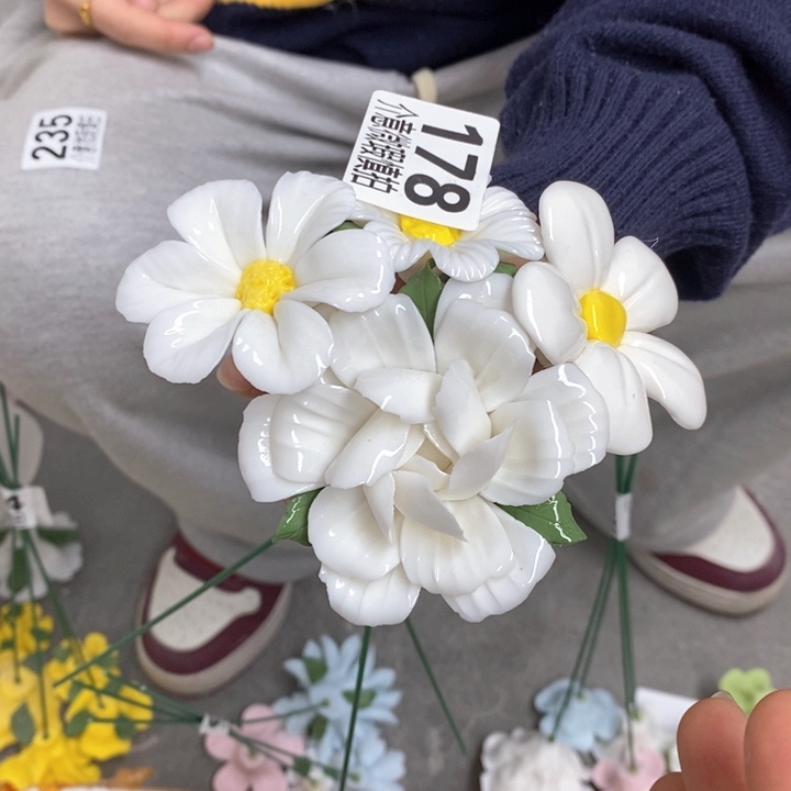 摆件陶瓷材料研究