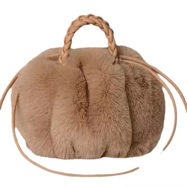 毛绒手提包