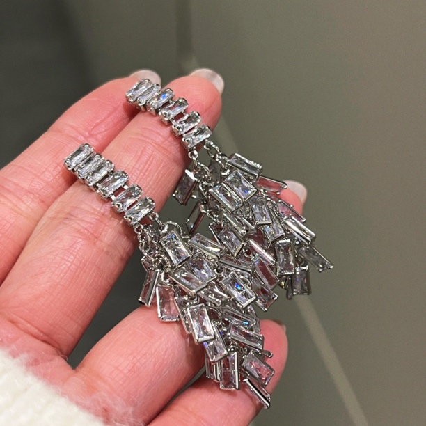 铜合金耳饰 法式轻奢高级感锆石长流苏耳环