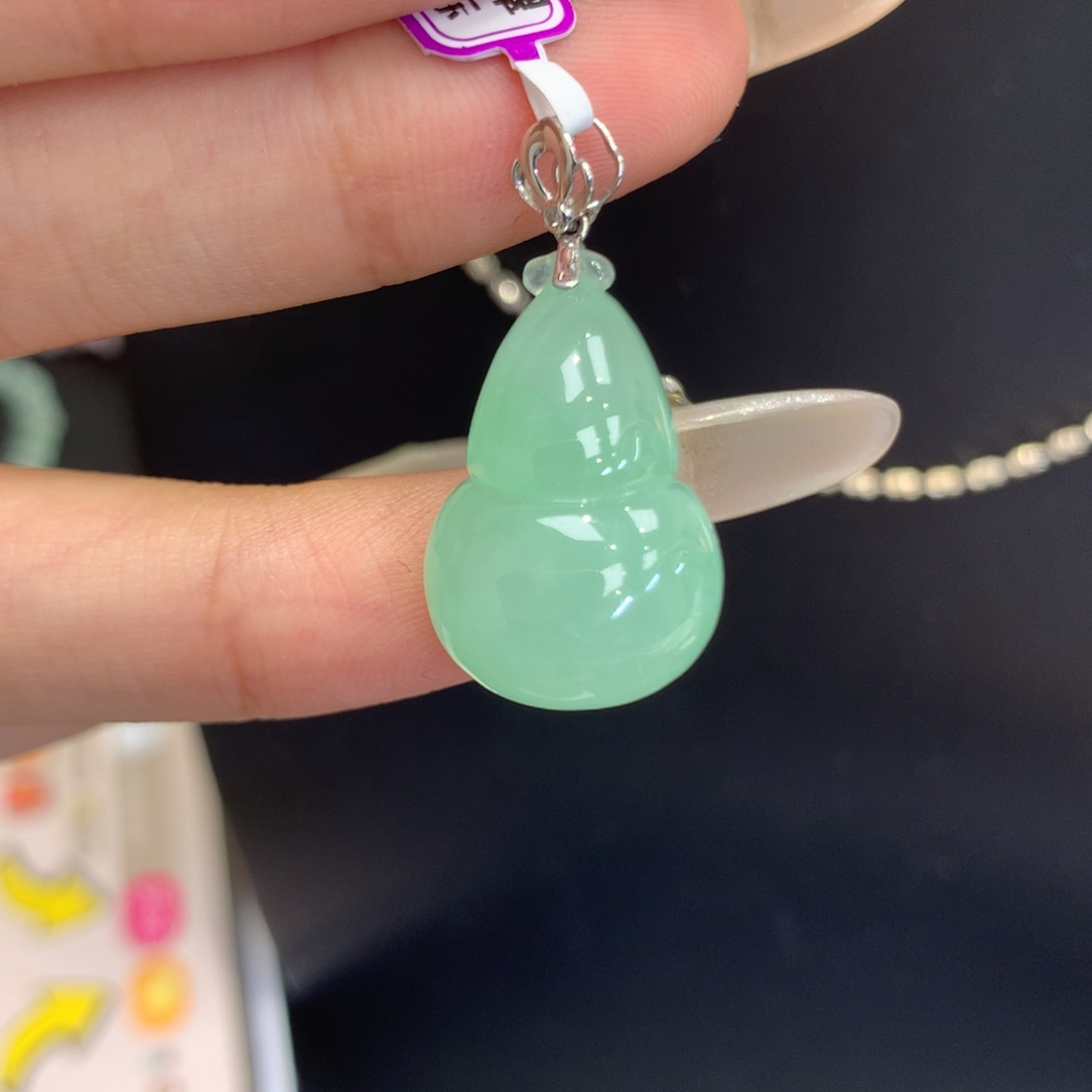 【闪购商品】翡翠18K金镶嵌颈饰翡翠
