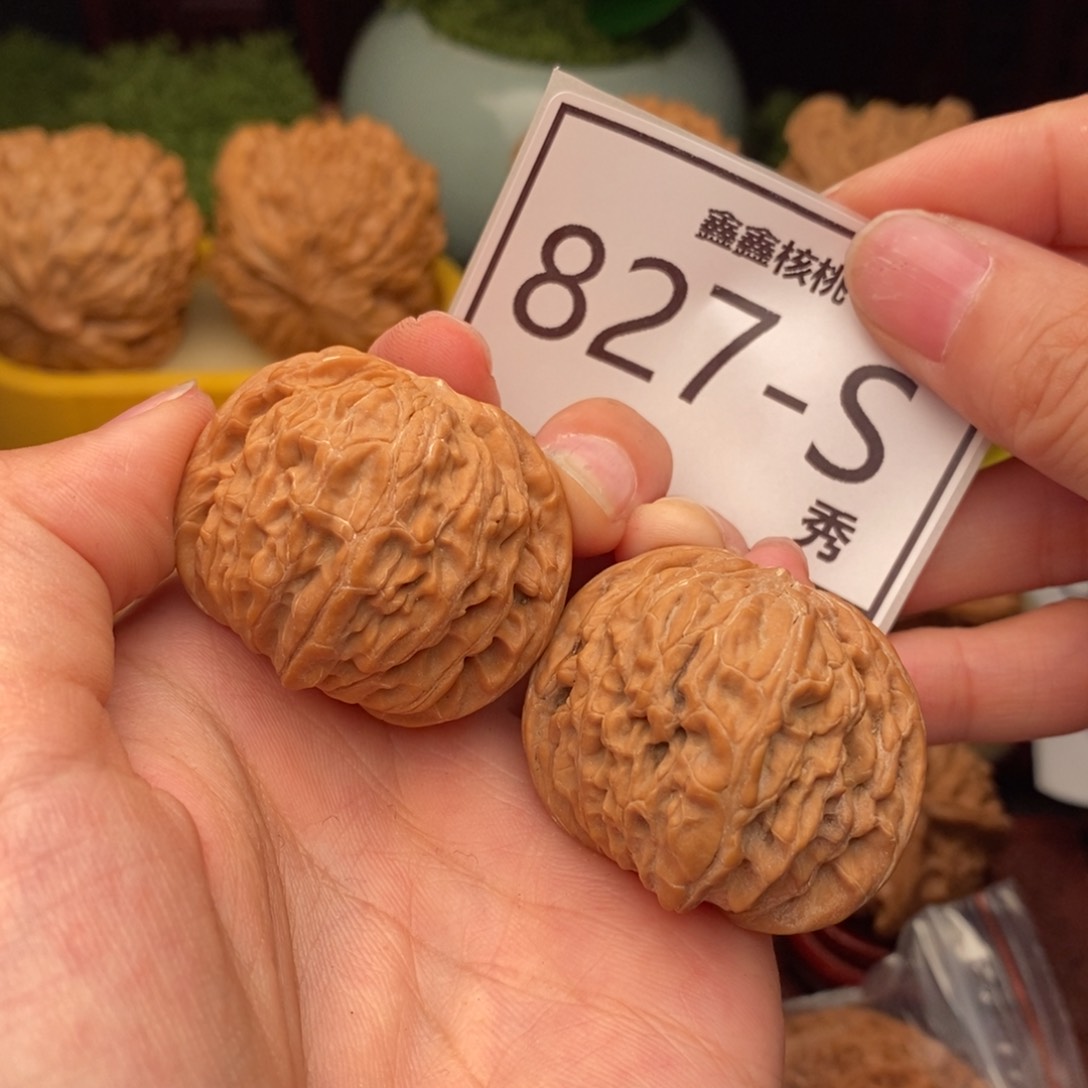 文玩核桃把件正磨38