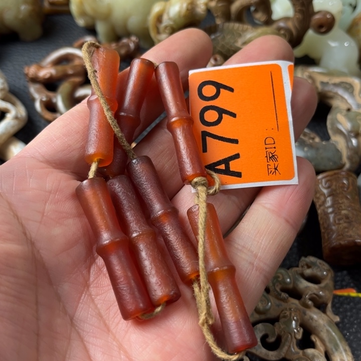 玛瑙/玉髓颈饰未镶嵌