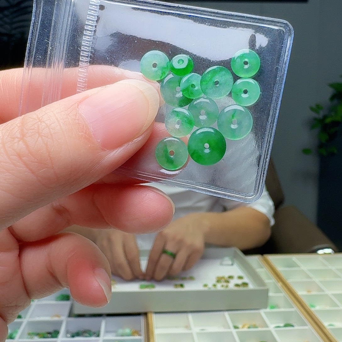 翡翠裸石多样性发货其一