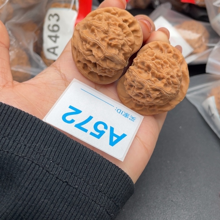 文玩核桃吊坠核桃