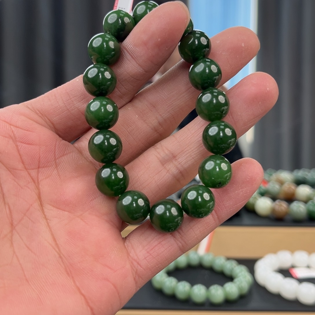 和田玉手链未镶嵌纯天然俄罗斯碧玉12mm