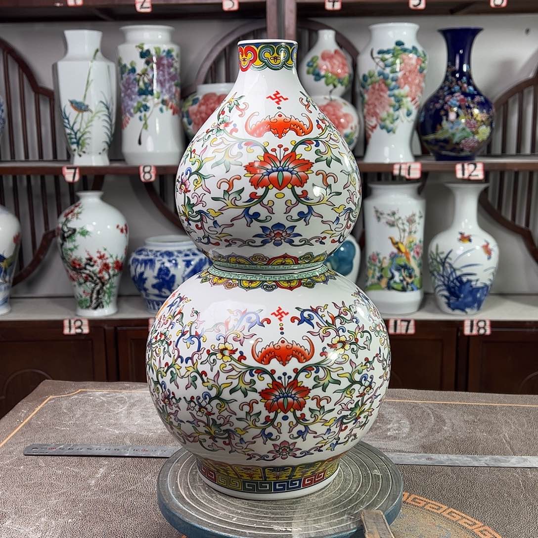 摆件陶景德镇陶瓷葫缠枝