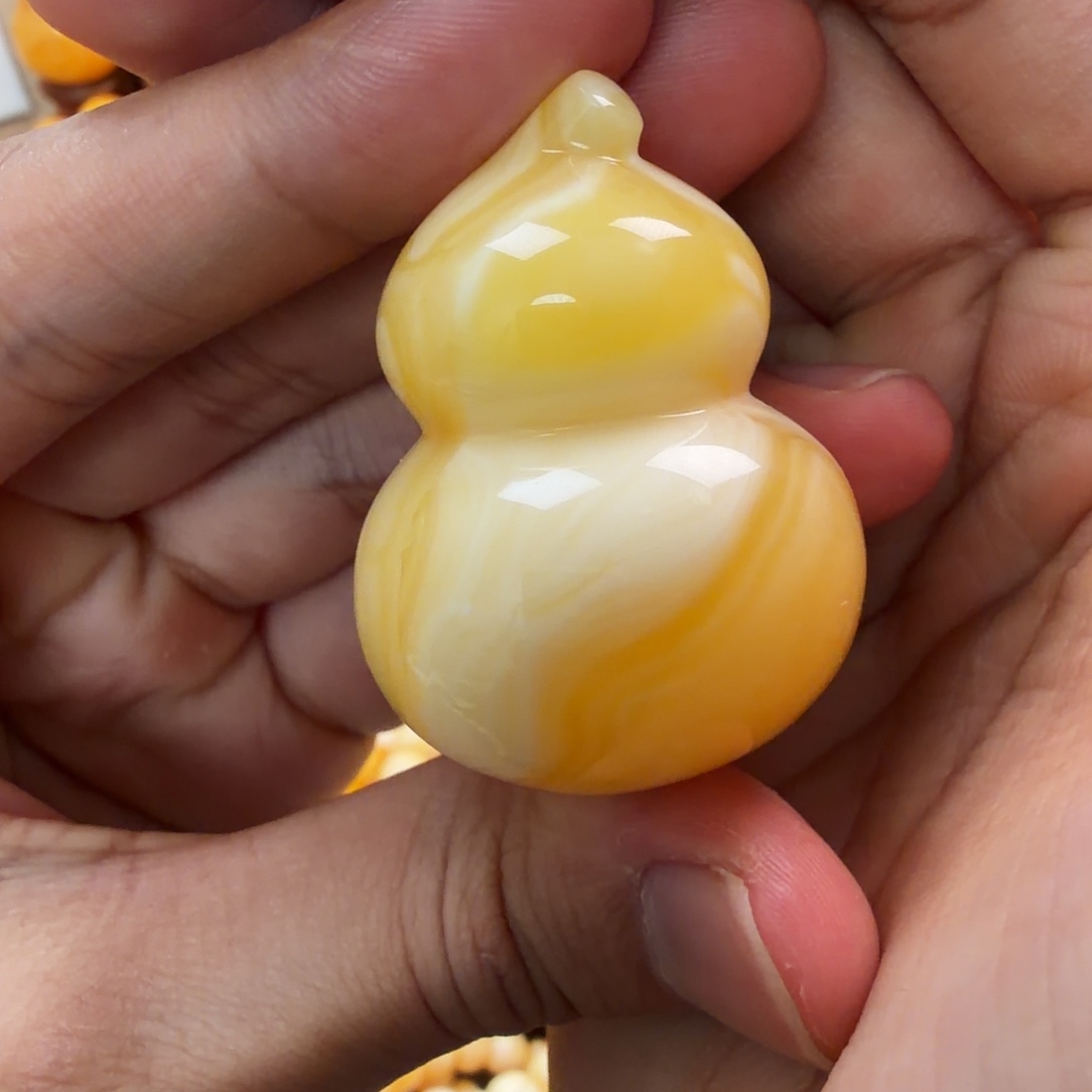 琥珀未镶嵌珠宝奇石22g