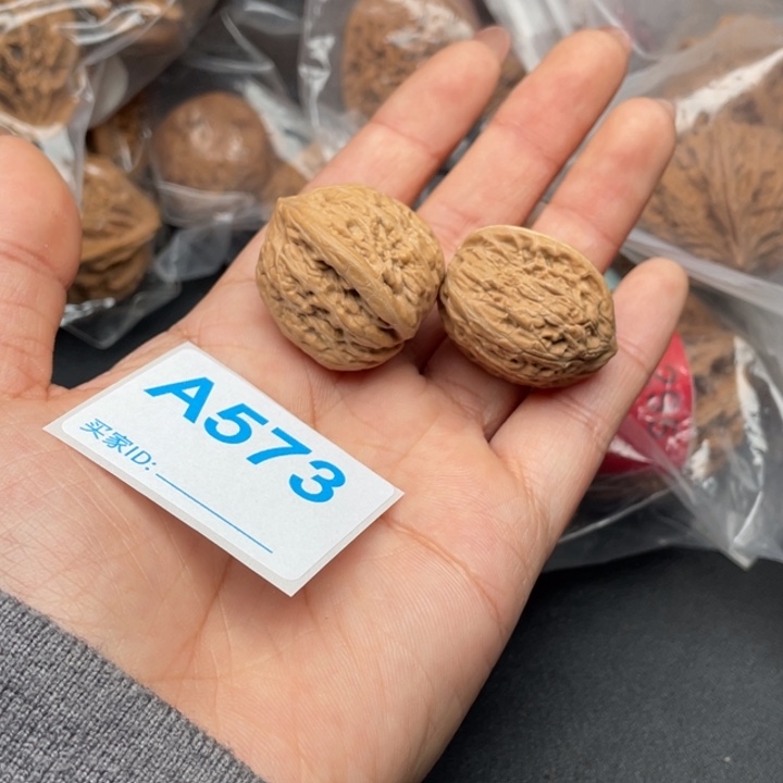 文玩核桃吊坠核桃