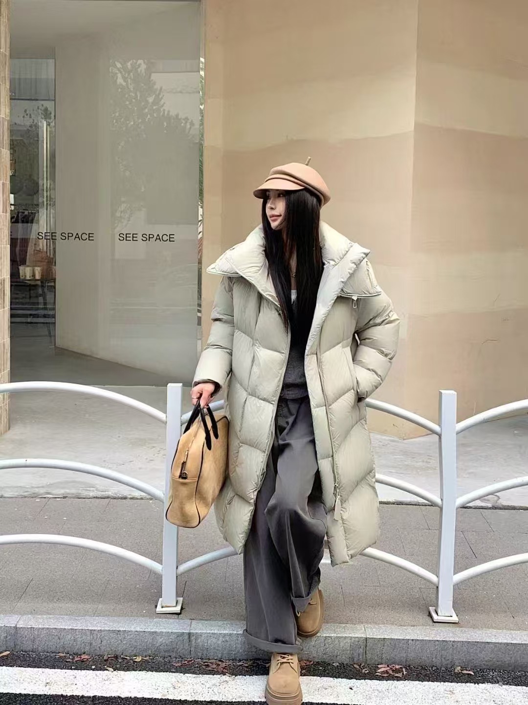 90633网红时尚休闲冬装外套百搭女士连帽冬季加厚泡芙中长款