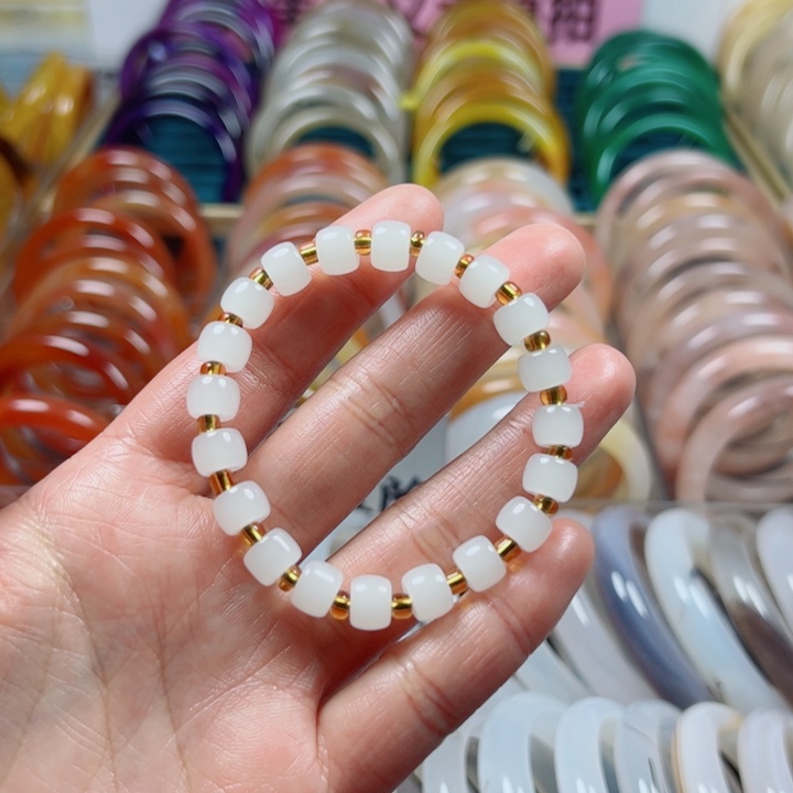 石英质玉未镶嵌手链