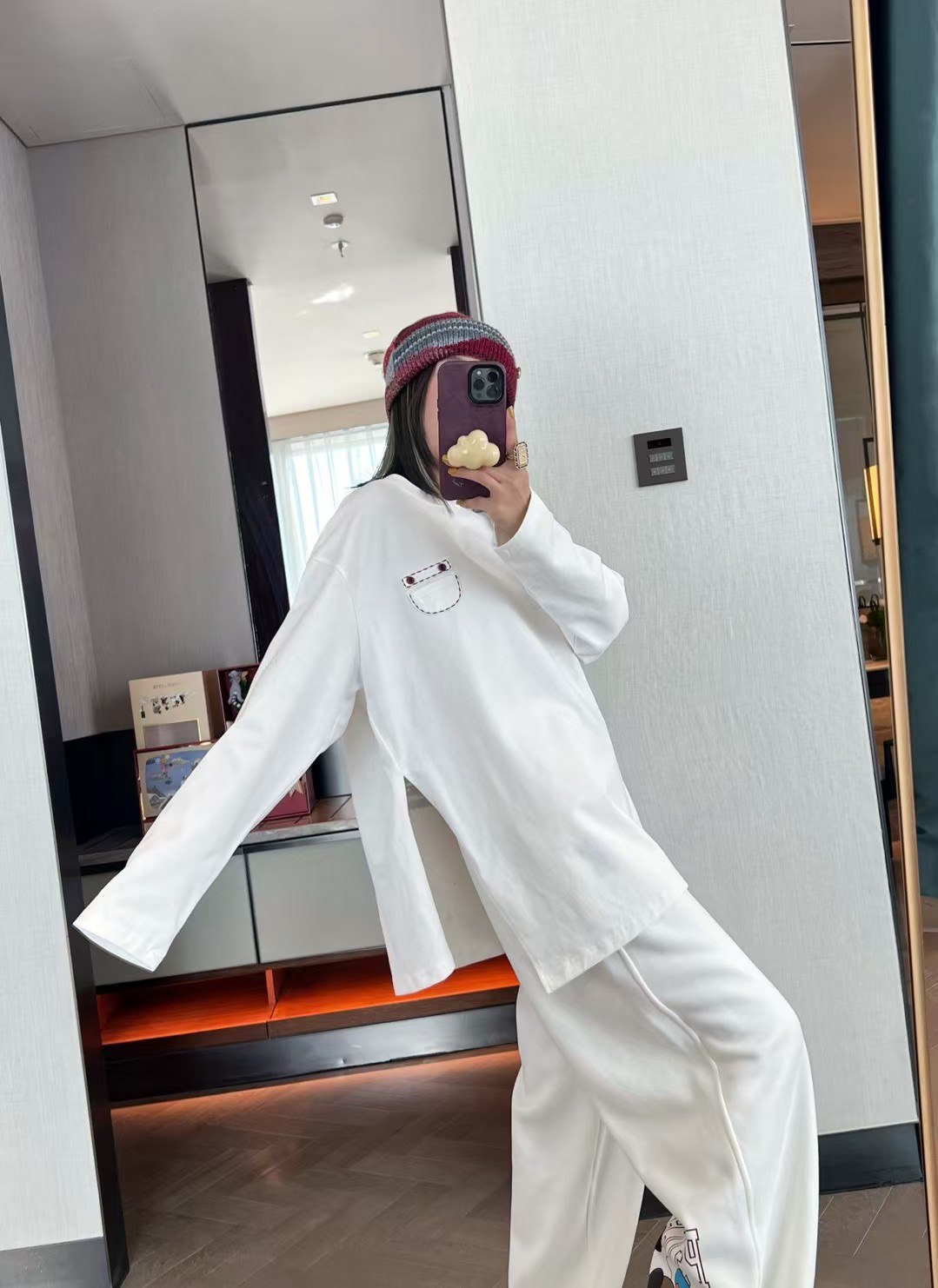 4239#深圳BOHAN秀秀家2024秋冬新款史努比开衩长袖T恤洋气百搭