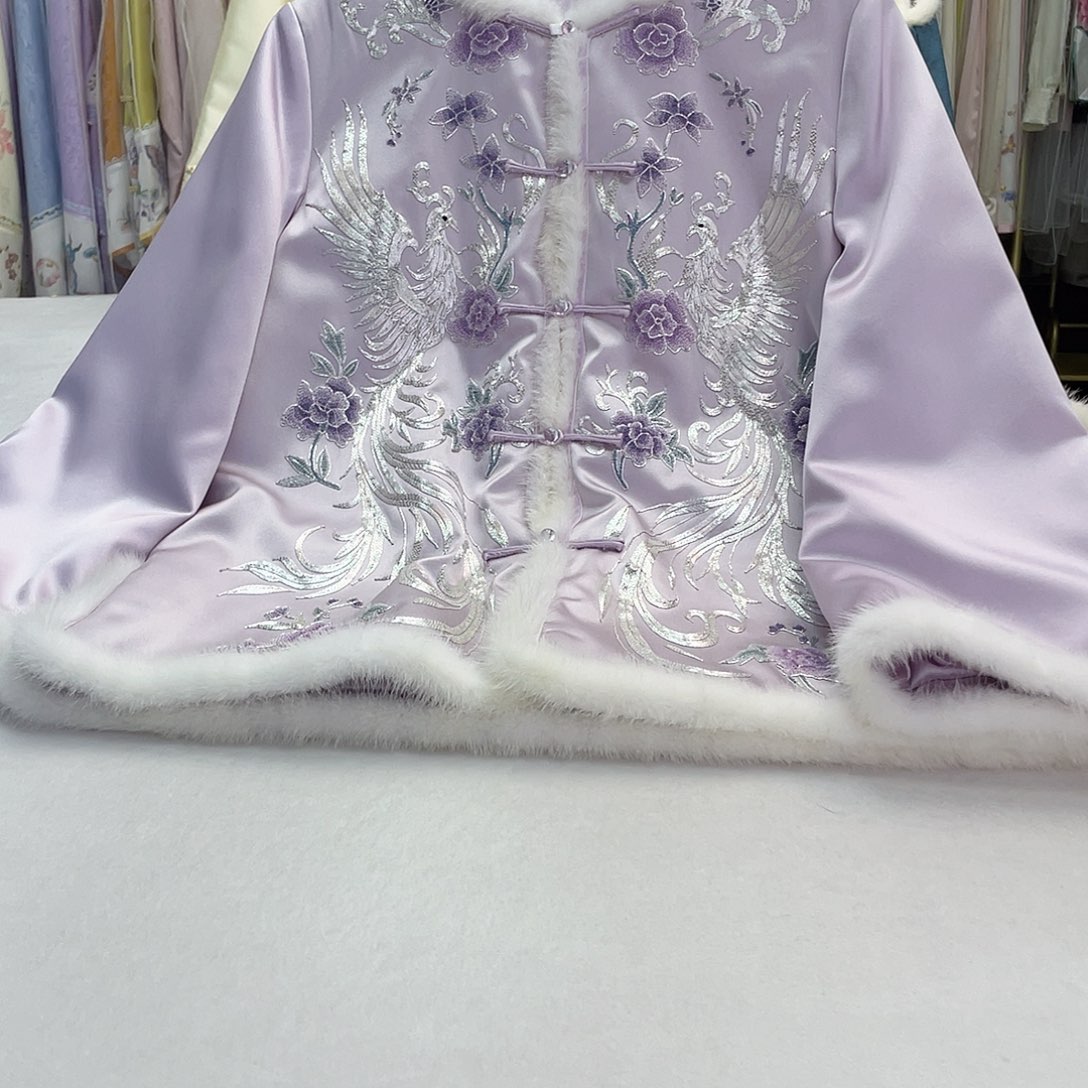 筱***x桑蚕丝对襟重工苏绣棉服