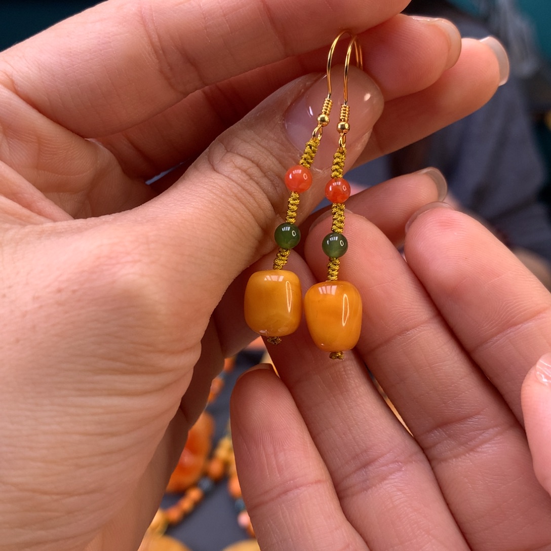 蜜蜡银S925镶嵌耳饰多样性发