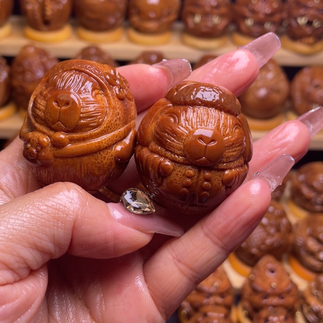 橄榄核把件燕****巴西大橄榄