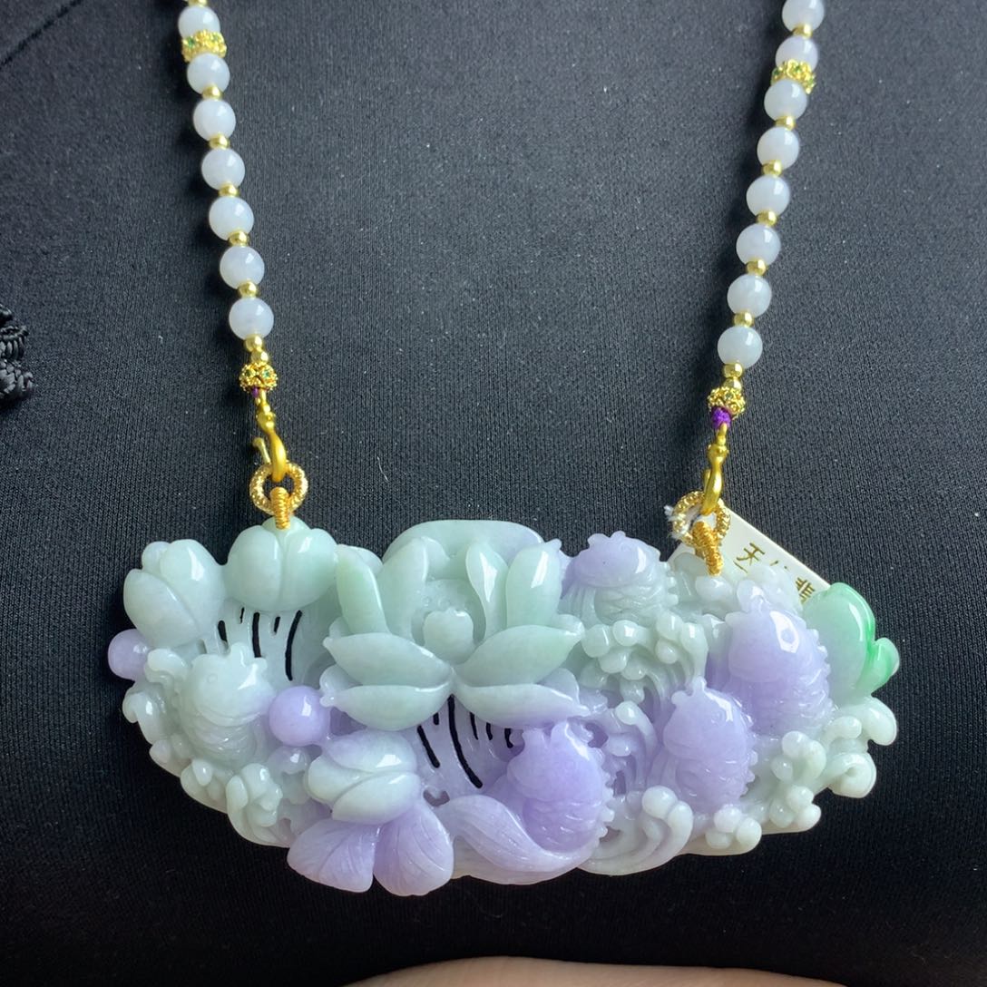 翡翠颈饰未镶嵌翡翠