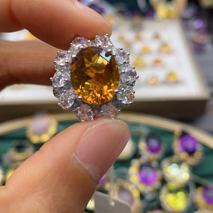 水晶戒指银S925镶嵌想****豚天然水晶戒指