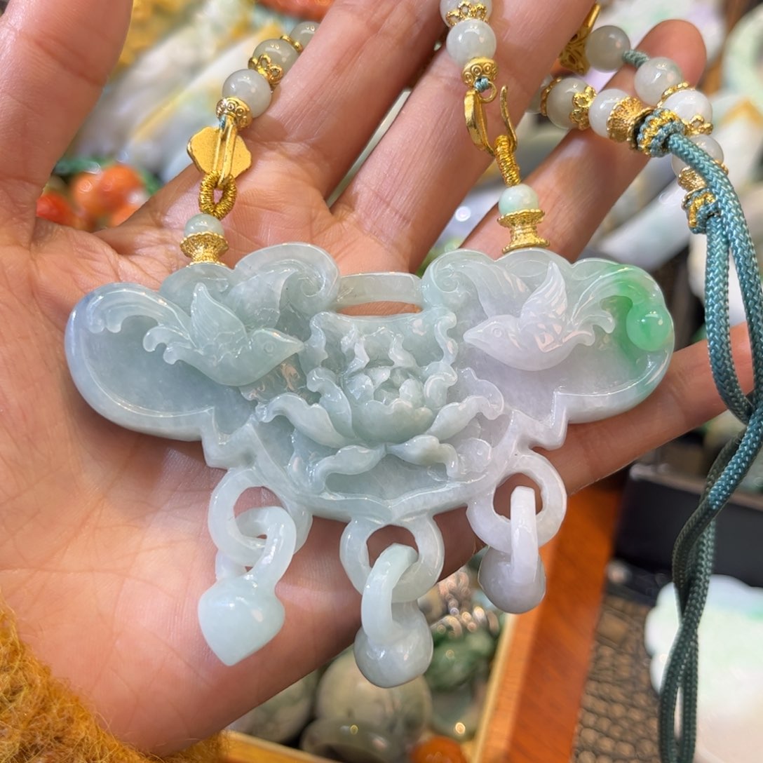 翡翠颈饰未镶嵌待编款