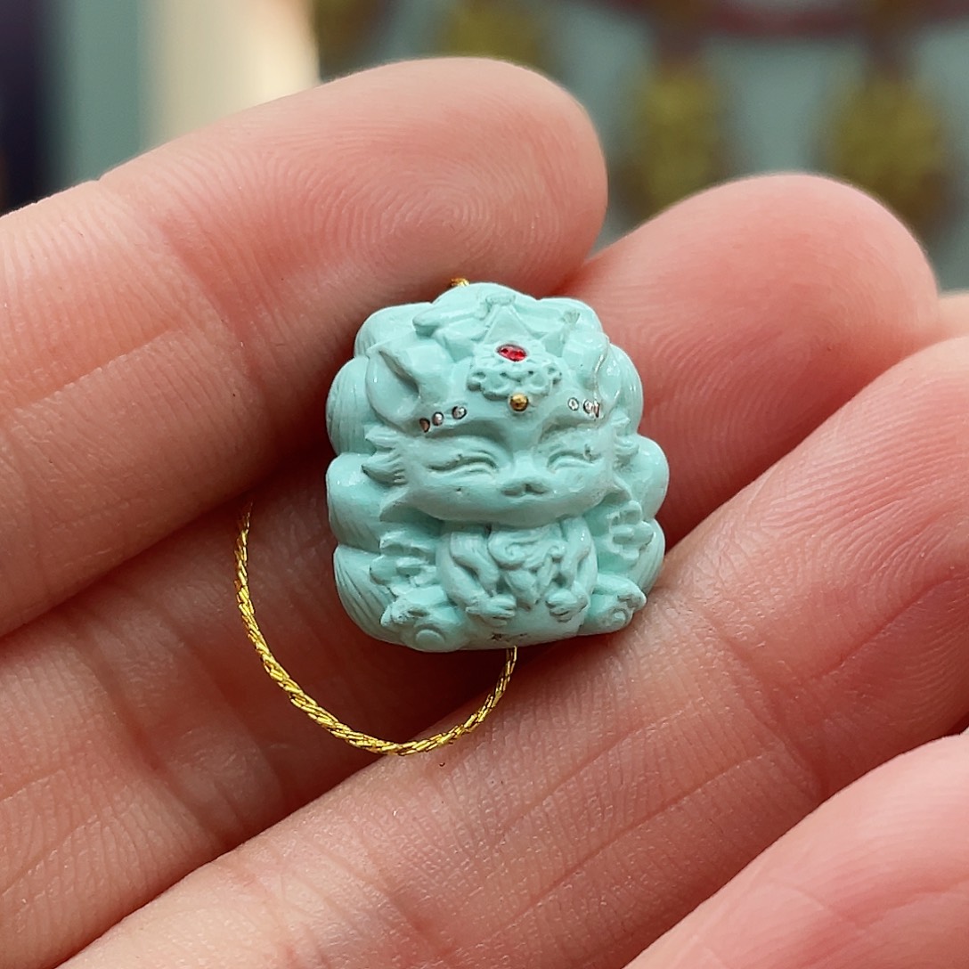 绿松石颈饰未镶嵌