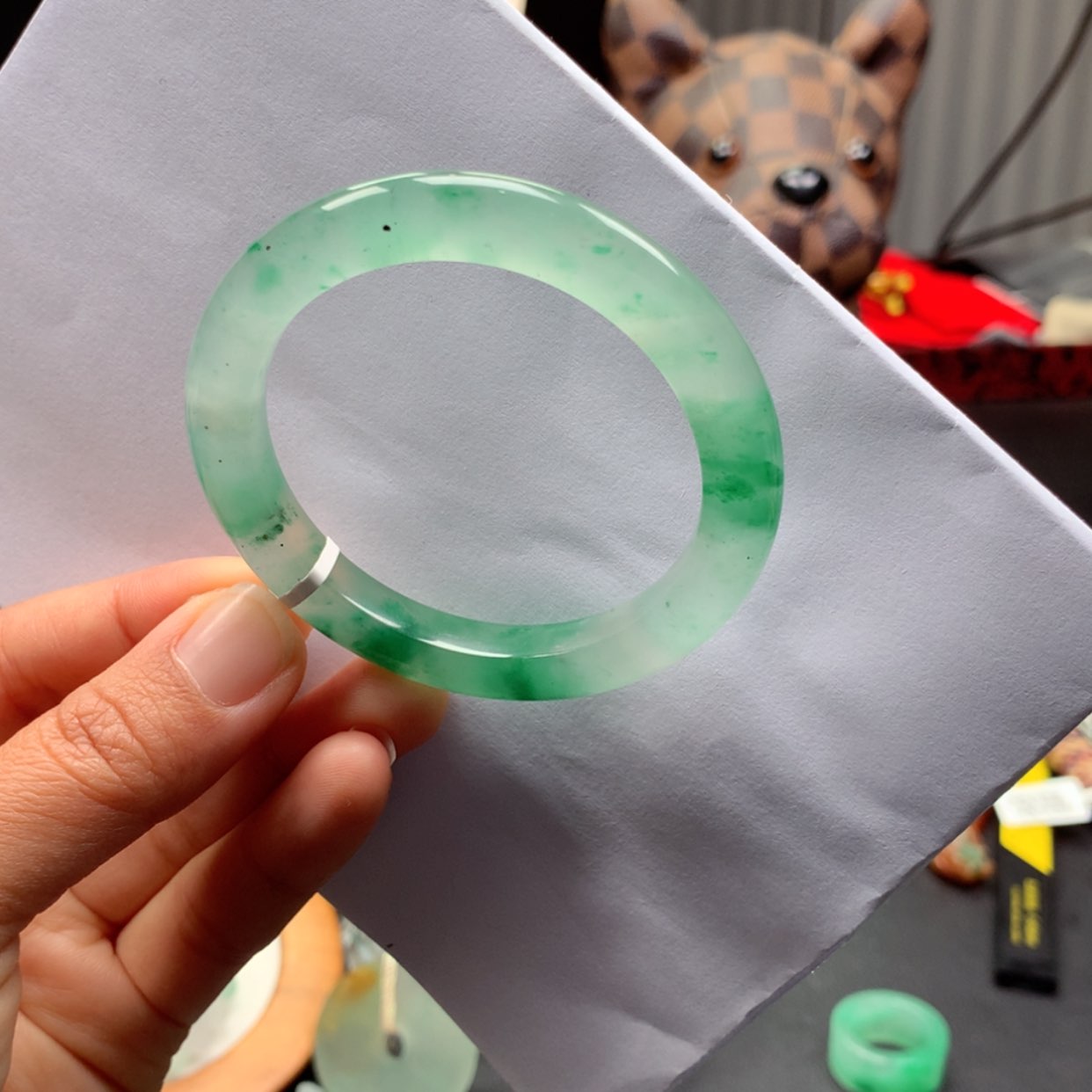 【闪购商品】未镶嵌手镯石英质玉