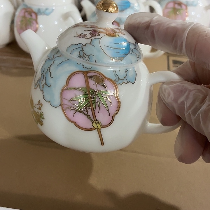 茶具微暇，介意勿拍
