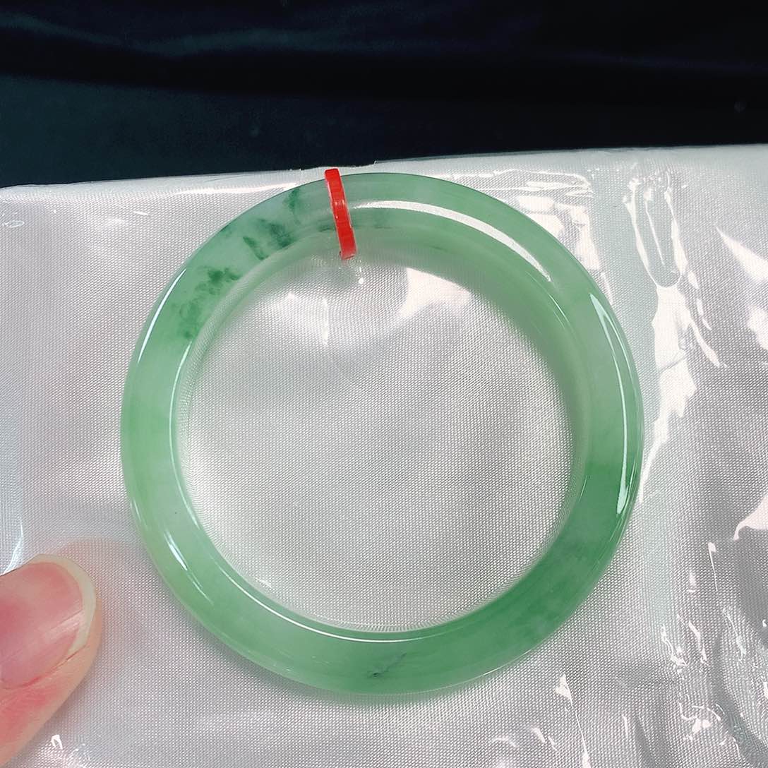 未镶嵌手镯翡翠124