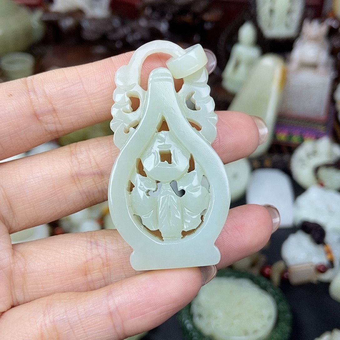 和田玉未镶嵌挂件