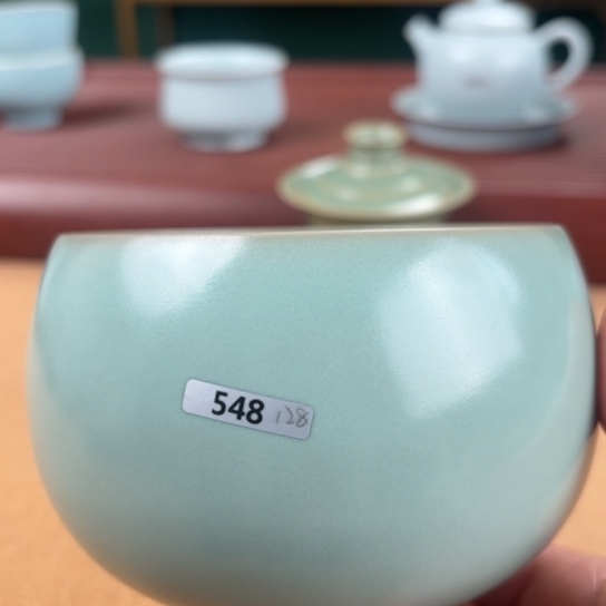 盘仿古釉水盂……………………548