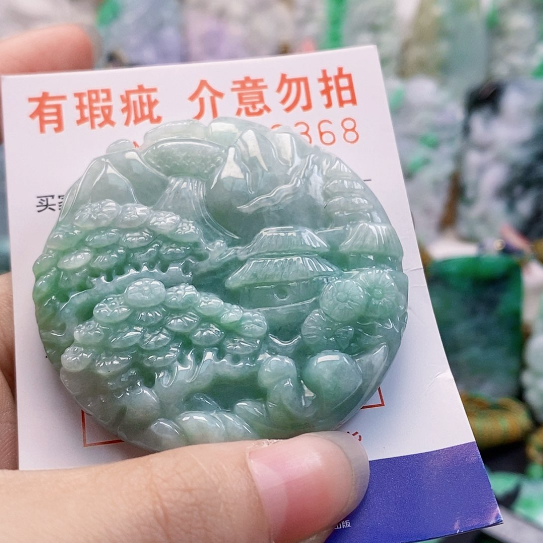 吊坠(不含链)未镶嵌翡翠