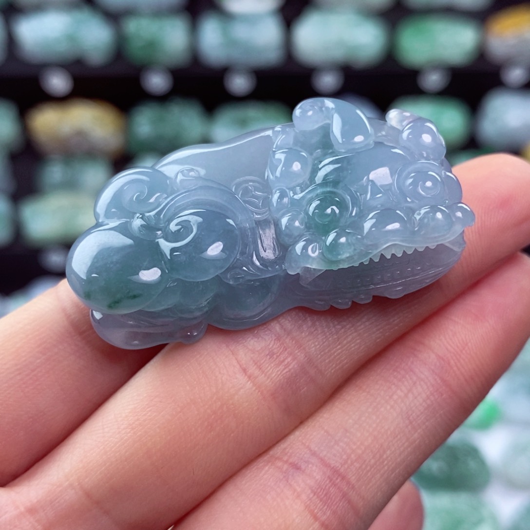 翡翠颈饰未镶嵌天然