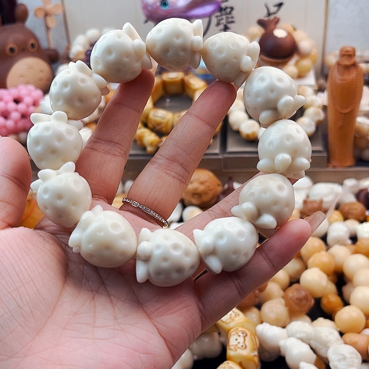 菩提根/象牙果手串草莓