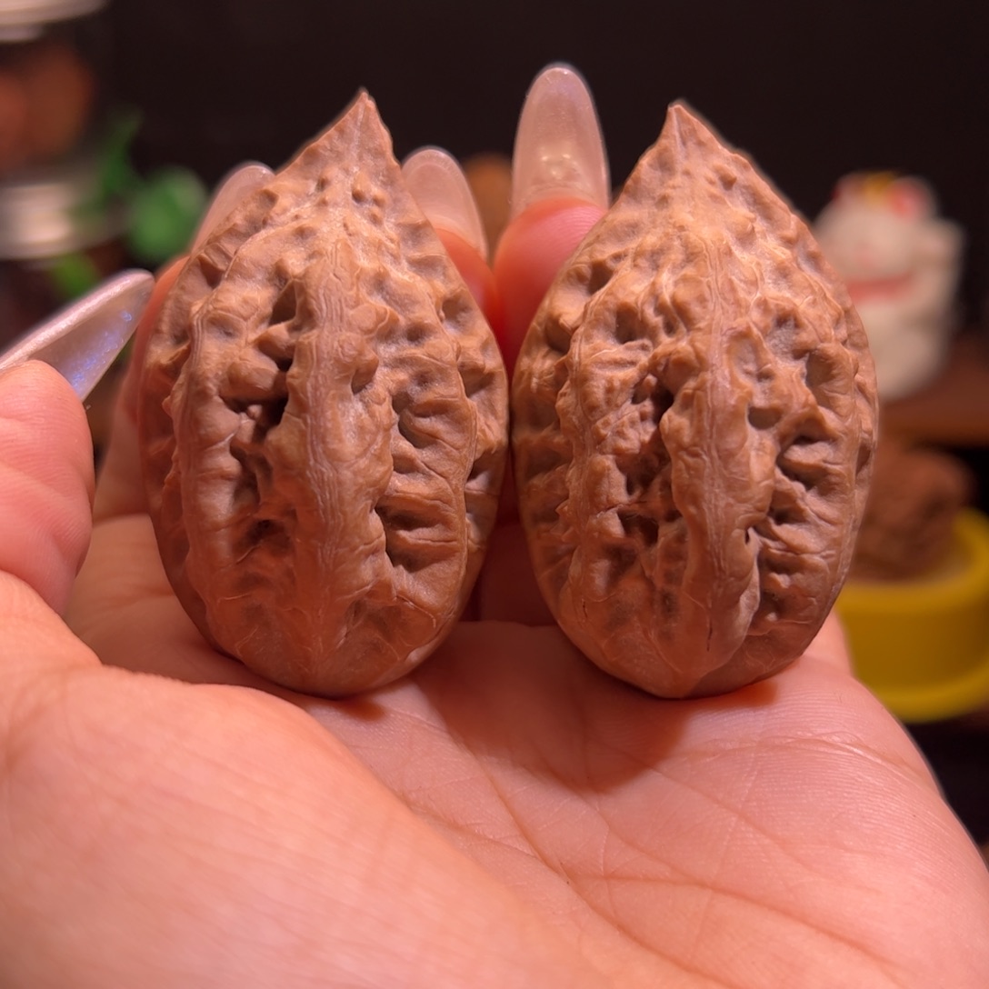 文玩核桃吊坠核桃34磕碰