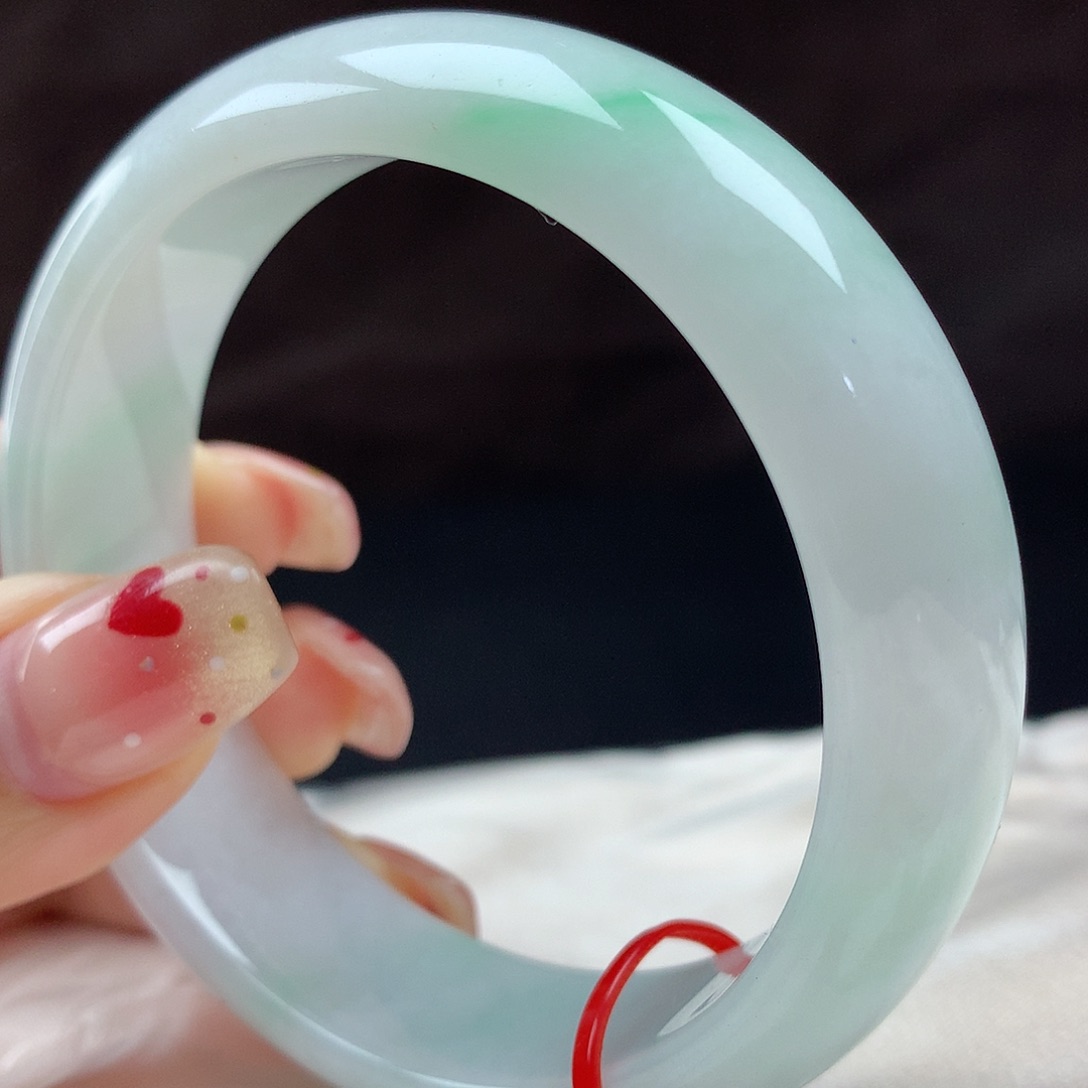 翡翠手镯未镶嵌96437，