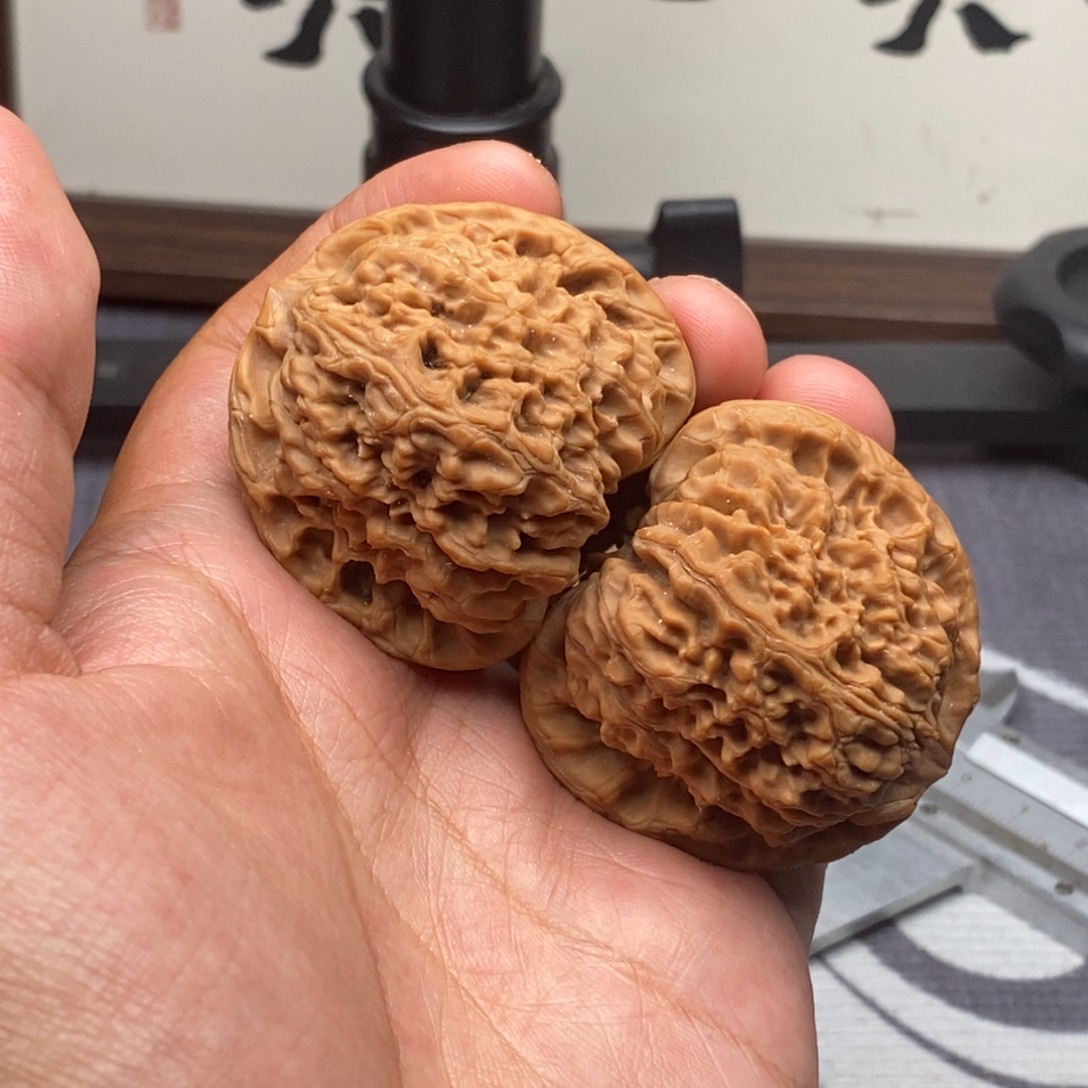把件文玩核桃南疆石44尺