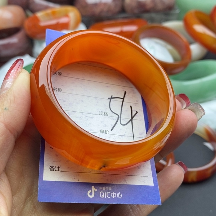 玛瑙/玉髓手镯未镶嵌