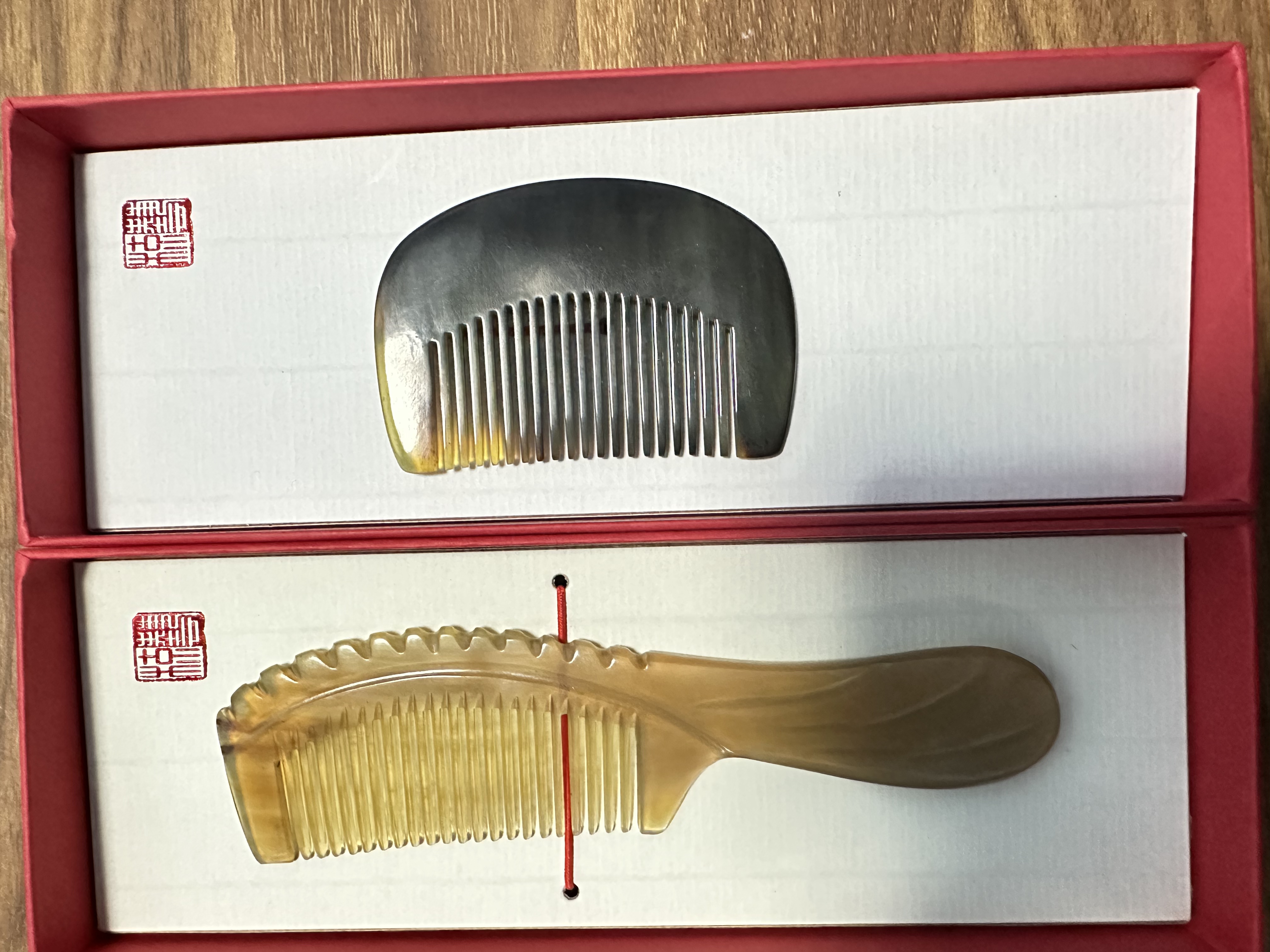 A34手工天然防静电便携牛角梳