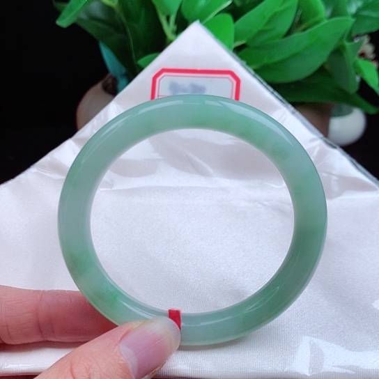 翡翠手镯未镶嵌      圆条55-56