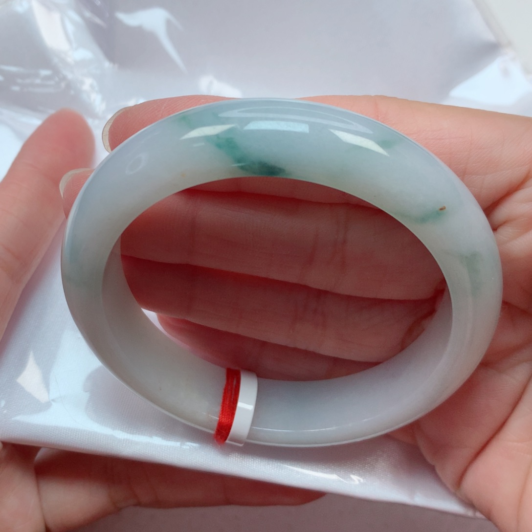 翡翠手镯未镶嵌55圈 捡漏