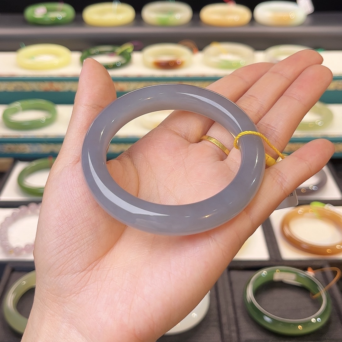 和田玉手镯未镶嵌 冰紫