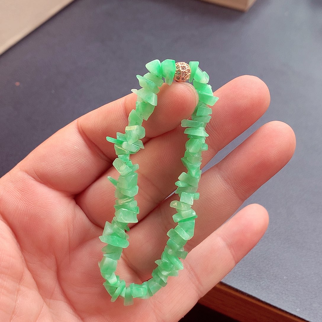 翡翠手镯未镶嵌?****?缅甸翡翠