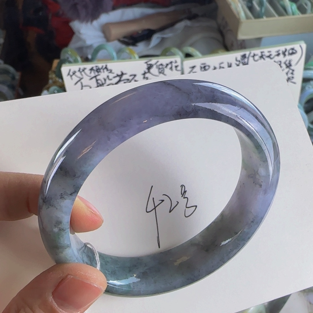 翡翠手镯未镶嵌老坑62圈