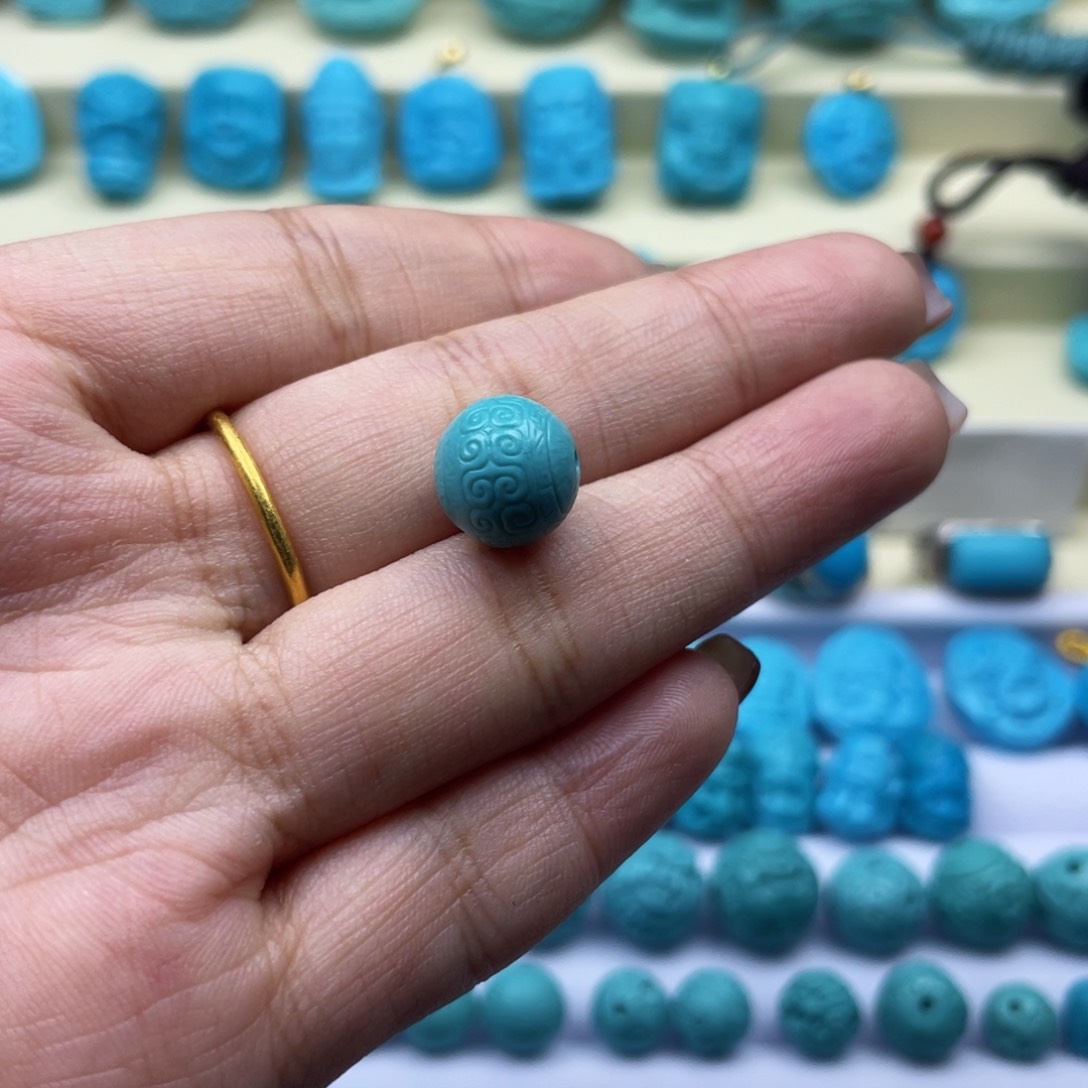 绿松石雕刻未镶嵌