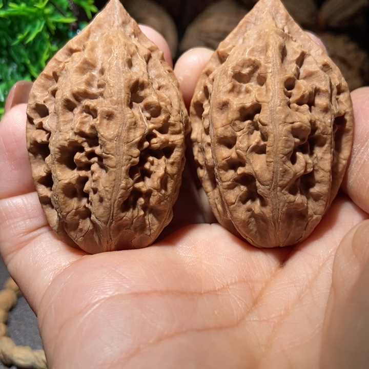 把件文玩核桃东北楸子小雪86