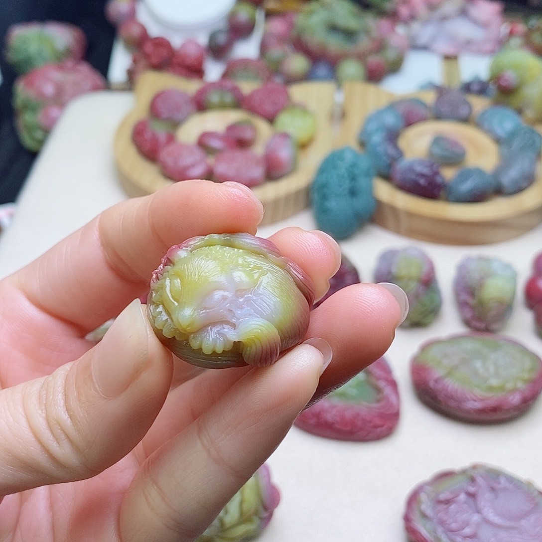 玛瑙/玉髓珠宝奇石未镶嵌罗**日盐源玛瑙定制