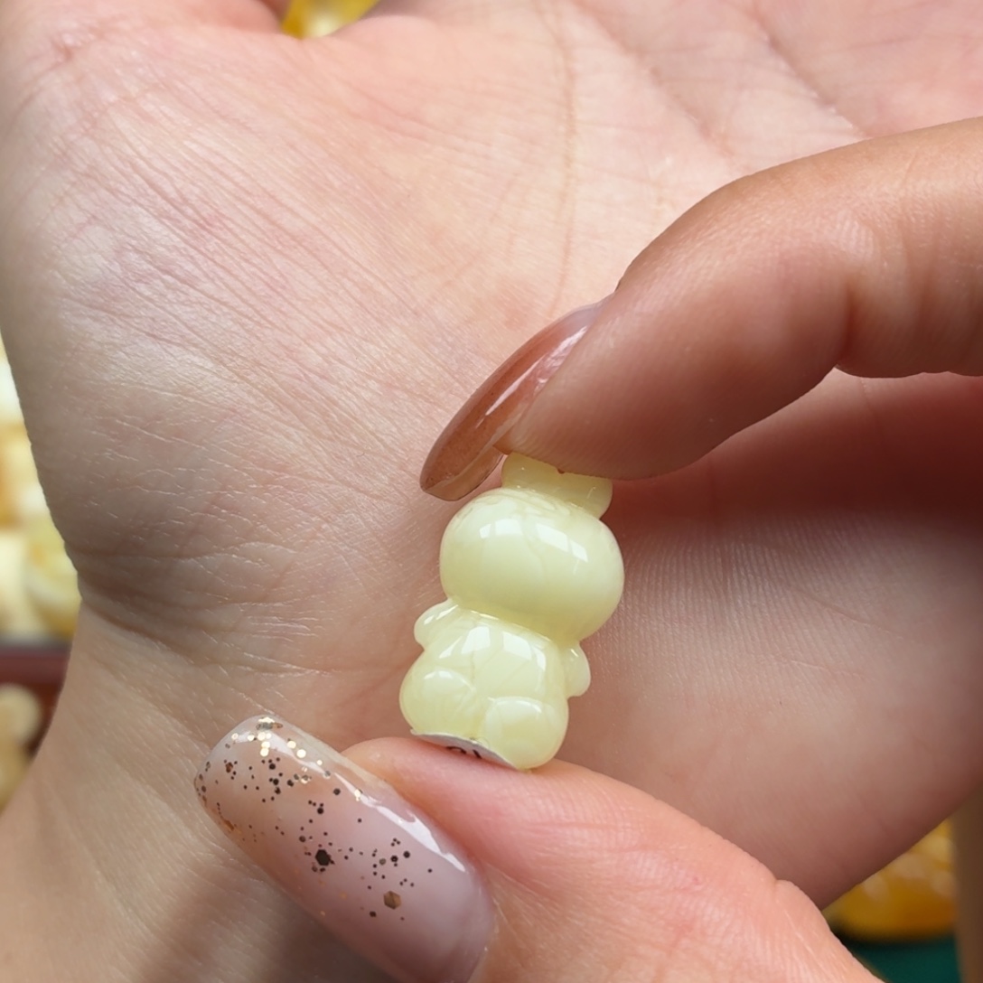 琥珀未镶嵌裸石蜜蜡