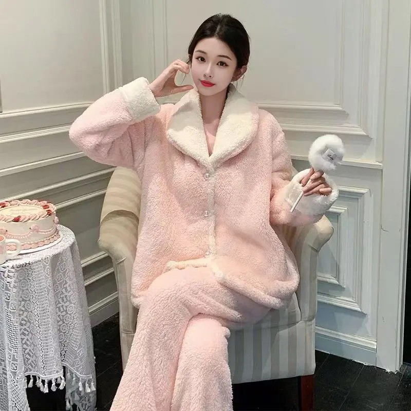 女冬季加厚保暖珊瑚绒套装2025年新款加绒加厚时尚家居大码睡衣