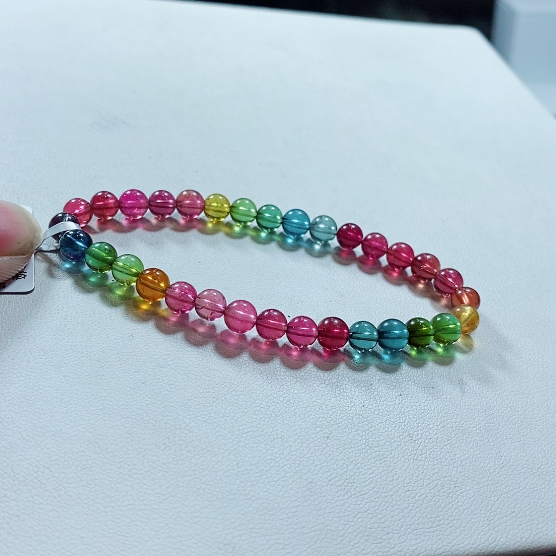 碧玺手链未镶嵌肉*?碧玺