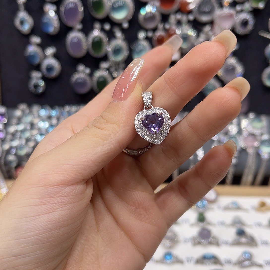 银S925镶嵌蛇纹石玉吊坠